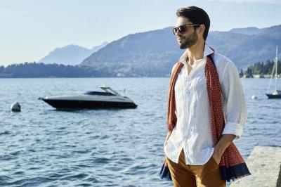 Camicia di Lino, alla moda anche nella tua vacanza al caldo